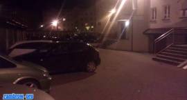 Parkują i blokują. Problem na os. Północ.