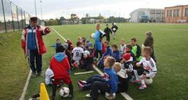Trening grupy mlodzików w Zambrowskim Klubie Sportowym Olimpia