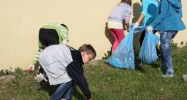 Uczniowie sprzątali świat
