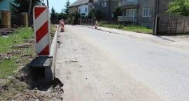 Prace przy budowie ul. Poligonowej i remoncie ul. Poświątne wrą