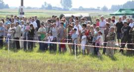 Pokazy kawaleryjskie w ramach pikniku pancernego z okazji 20-lecia Gminy Zambrów. Stare...