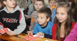 SP3 Zambrów: Wielka Świąteczna Loteria Fantowa Dzieci-Dzieciom 2013