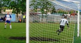 Mecz Olimpia Zambrów vs. Tur Bielsk Podlaski - Zambrów, 10 maja 2008 r. /Fot. Daniel...