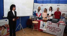 Pierwszy dzień Targów Edukacyjnych i Giełdy Pracy w SWEiRP w Zambrowie