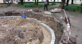 Rozpoczęły się prace nad budową nowej fontanny w centrum /Fot. (208.07.14) Grzegorz...