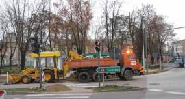 Przebudowa skrzyżowania ul. Łomżyńskiej z ul. Ostrowską (stan prac na dzień 3.11.2008)...