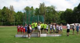 Chłopcy z SP4 awansowali do ogólnopolskiego finału w czwórboju lekkoatletycznym