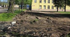 Zagospodarowują teren wokół POW