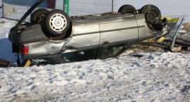 Skutki kolizji na drodze krajowej nr 8 za Wiśniewem. W dn. 1.03.2011 godz. ok. 15.00