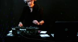 Najstarsza DJ-ka w Polsce wirtualnie w Centrum Kultury