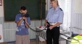 Pokaz wyposażenia policjanta ruchu drogowego /Fot. Grzegorz Zawistowski