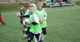 Trening grupy mlodzików w Zambrowskim Klubie Sportowym Olimpia