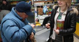 Wolontariusze kwestują w największych sklepach w mieście