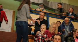 Charytatywny mecz w Zambrowie. FC Zambrów i MOKS Słoneczny Stok Białystok grali dla...