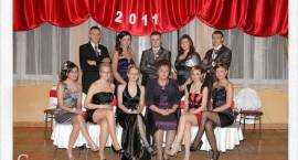 2011 I 15 - Studniówka w ZSA - zdjęcia grupowe
