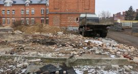 Za „podkową” zniknęły stare komórki i garaże