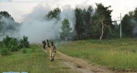 Młodzież uczestniczyła w Czerwonym Borze w obozie militarno-obronnym