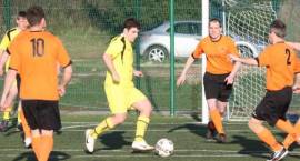 Yellows Zambrow.org vs. Rocco Łomża w ramach I kolejki Miejskiej Ligi Piłki Nożnej