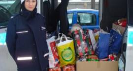 Policjanci sami złożyli się na zakup produktów, z których przygotowano świąteczną...