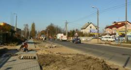 Układanie chodnika i zagospodarowanie pasu zieleni wzdłuż ul. Mazowieckiej. Stan prac...