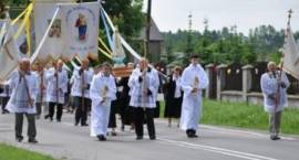 Procesja Bożego Ciała w Parafii Św. Józefa w Zambrowie w dn. 03.06.2010 r. /Fot....