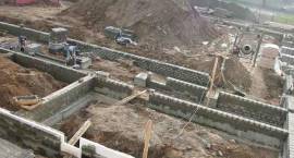Fundamenty hali sportowej pzy SP4 /Fot. GZAW