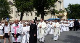 Procesja Bożego Ciała parafia Trójcy Przenajświętszej /Fot. Jarosław Jankowski