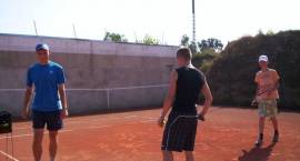 Tenis ziemny – odkryj nową pasję, zyskaj radość i kondycję