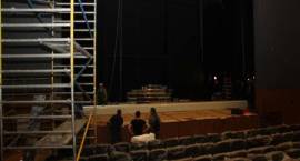 Montaż sprzętu w Centrum Kultury. Stan prac na 30. listopada 2011r.