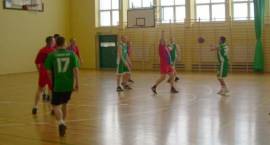 Rywalizacja mundurowych w koszykówce /Fot. Mateusz Borowski