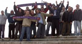 Wierni kibice zambrowskiej Olimpii /Fot. Daniel Miedzik