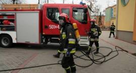 Ćwiczenia ratowniczo gaśnicze w Zespole Szkół Ogólnokształcących