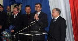 Premier RP Jarosław Kaczyński z wizytą w Zambrowie /Fot. Mateusz Dąbrowski