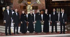 Koncert z okazji Święta Niepodległości w kościele pw. Ducha Św. w Zambrowie w ramach...