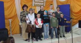 Potyczki Teatralne w MOK - Zespół teatralny Promyczek /Fot. Katarzyna Walendziak