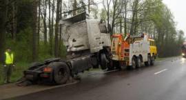 Akcja wydobycia TIR-ów z rowu po wypadku w dn. 05.05.2010 r. w okolicach m. Żabikowo -...