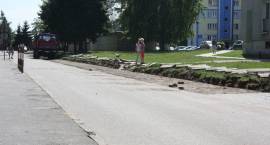Nowe parkingi, chodniki oraz nawierzchnie dróg i placów powstają w Zambrowie