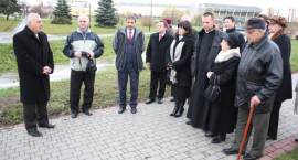 Odsłonięcie tablicy pamiątkowej Henryka Chęcińskiego przy moście w Zambrowie