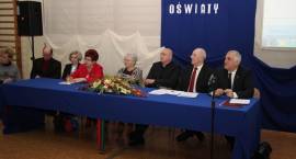 Dyskutowali o reformie oświaty w zambrowskiej „Trójce”