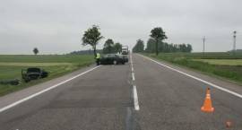 Skutki wypadku na drodze krajowej nr 8 w okolicach miejscowości Zambrzyce-Kapusty...