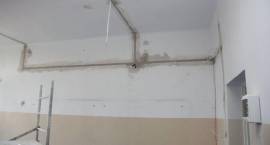 Trwa remont Szkoły Podstawowej nr 4  w Zambrowie