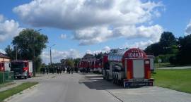 Wyjazd kompanii gaśniczej Województwa Podlaskiego na ćwiczenia. Fot w miejscu zbiórki -...