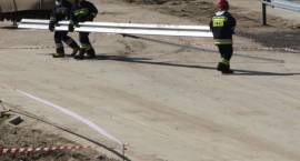 2012 IV 26 - ćwiczenia straż, pogotowia i policji na terenie budowy obwodnicy Zambrowa...