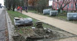 Budowa nowych chodników wzdłuż Al. Wojska Polskiego (zdjęcie z listopada) /Fot....