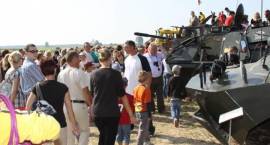 Piknik Pancerny w Starym Zakrzewie w ramach jubileuszu 20-lecia Gminy wiejskiej...