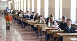 Gimnazjaliści po I części egzaminu