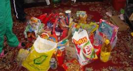 Policjanci w roli Świętego Mikołaja