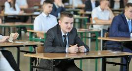 Gimnazjaliści napisali testy z matematyki i nauk przyrodniczych