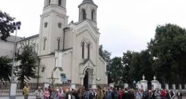 Pielgrzymi z Zambrowa wyruszają na pątniczy szlak /Fot. Grzegorz Zawistowski