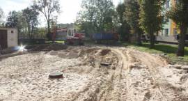 Budowa parkingów na podwórku bloków przy ul. Konopnickiej i Podedwornego
